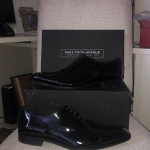Men’s Sak’s fifth ave dress shoes